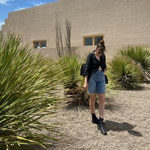 Meet your posher, Liz!